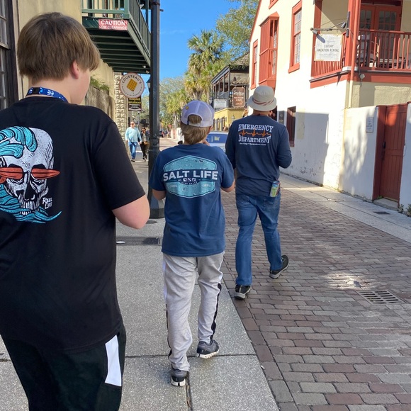 Meet your Posher, Michelle - Picture 3 of 3